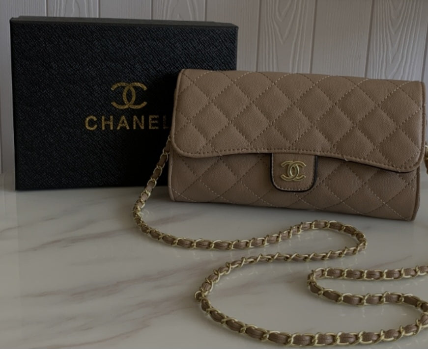 Chanel walet on chain
