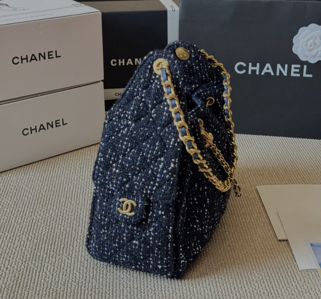 Chanel 25 bag