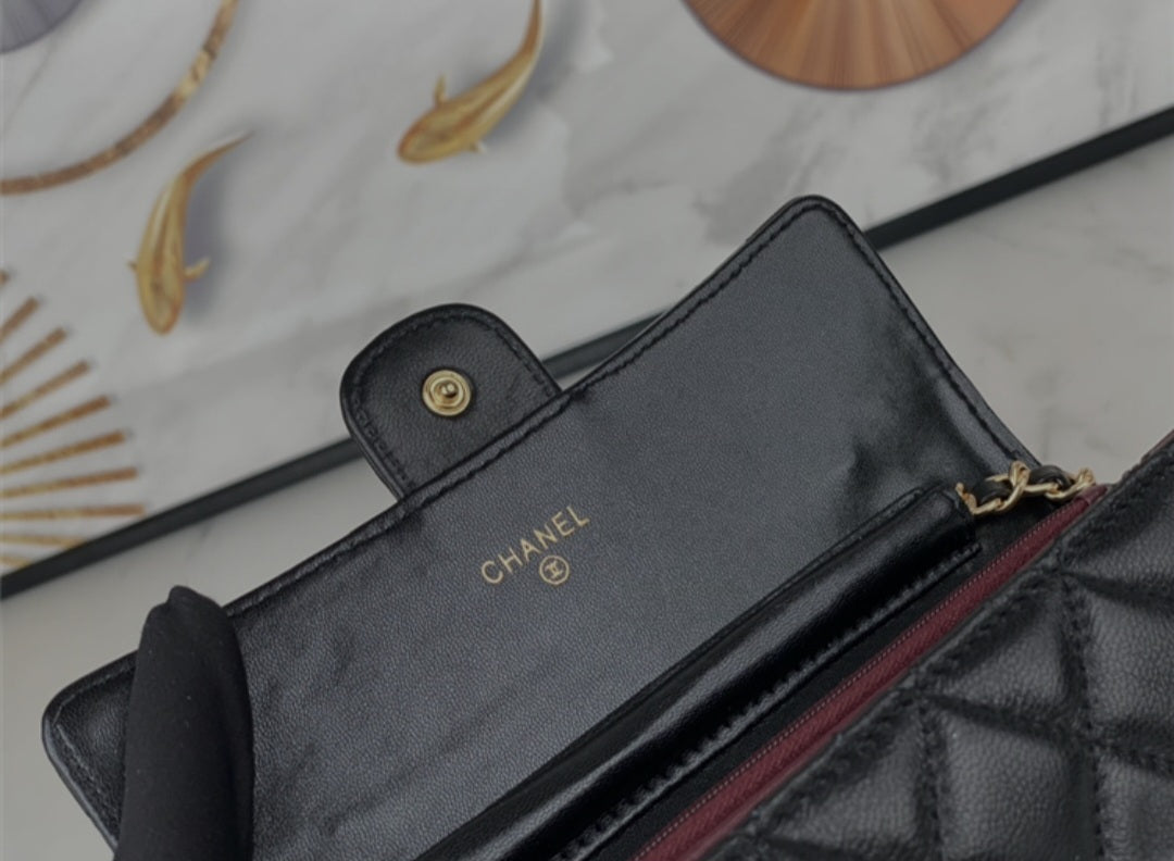 Chanel walet on chain