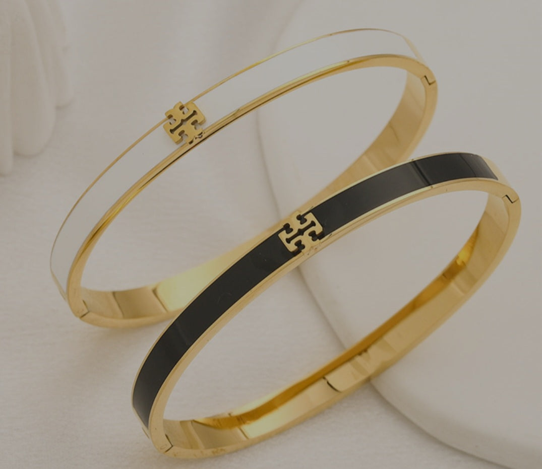 Tory Burch set earrings bracelet