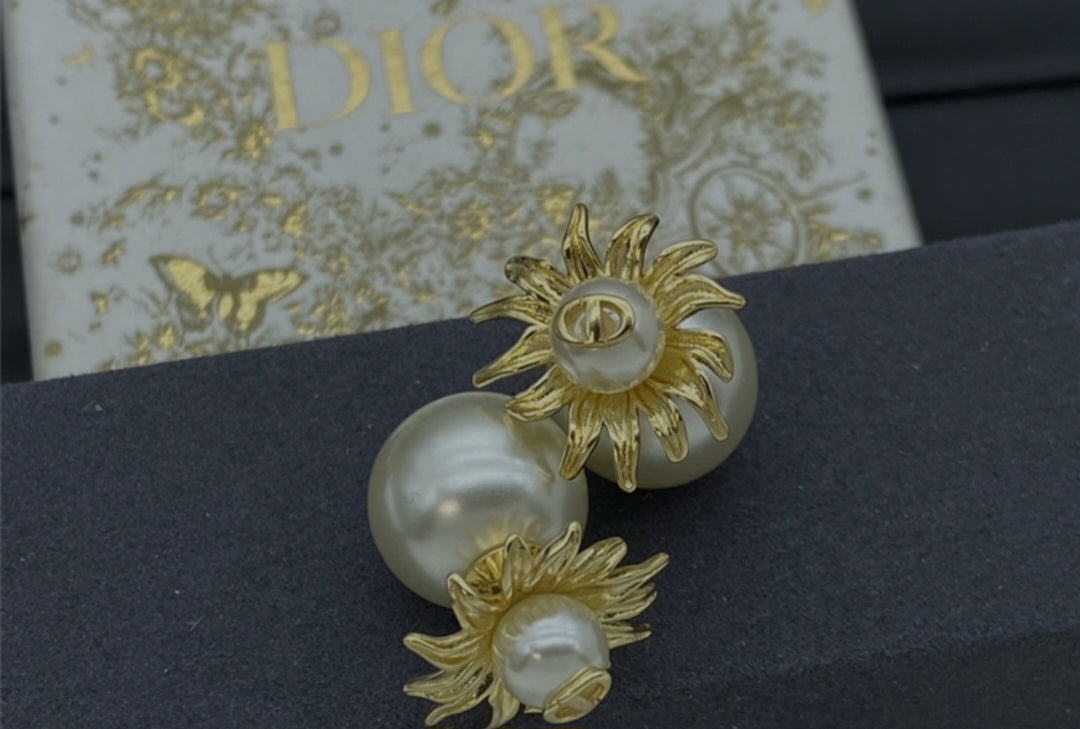 Dior triabal earrings