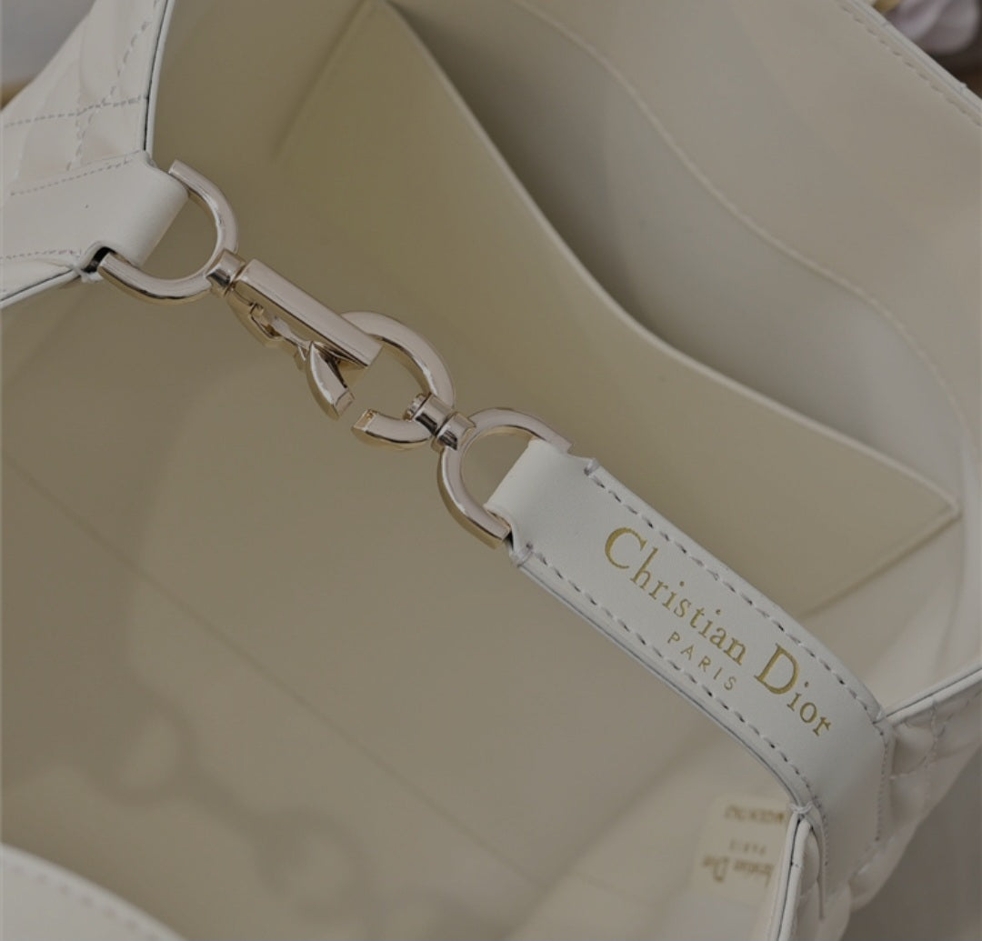 Dior toutjour bag