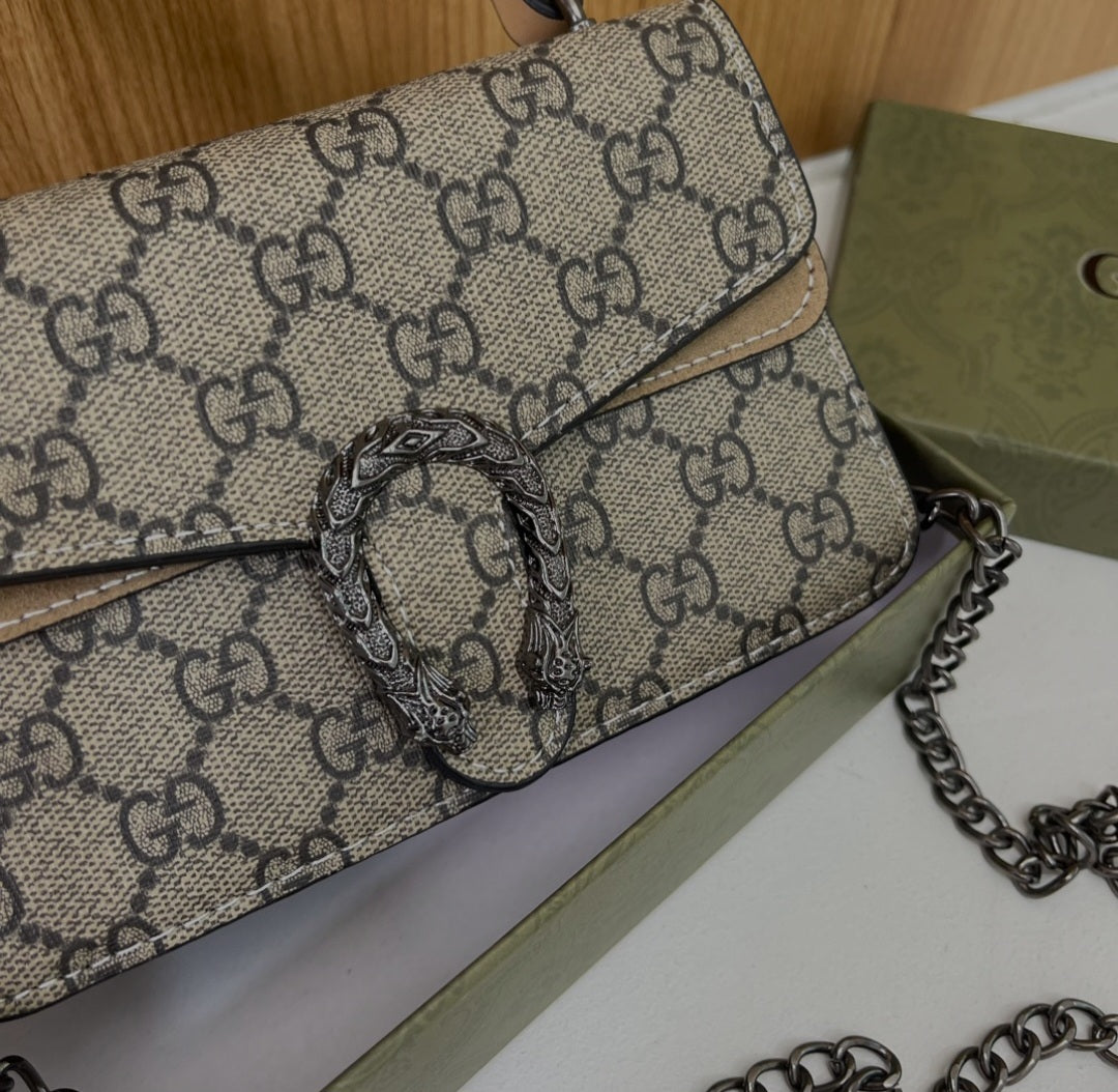 Gucci snake buckle bag