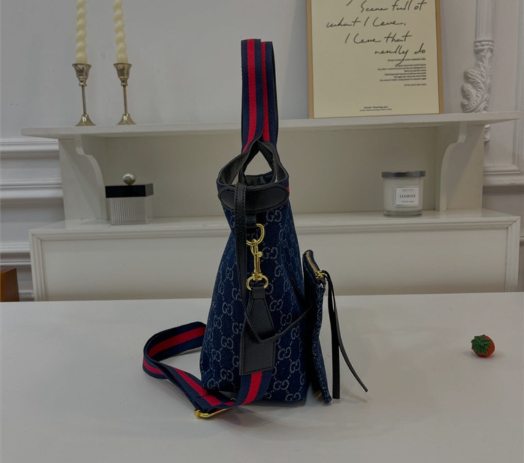 Gucci Giglio large tote blue bag