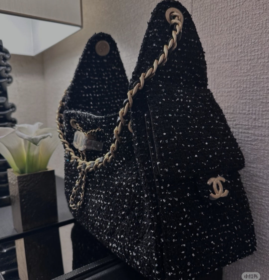 Chanel 25 bag