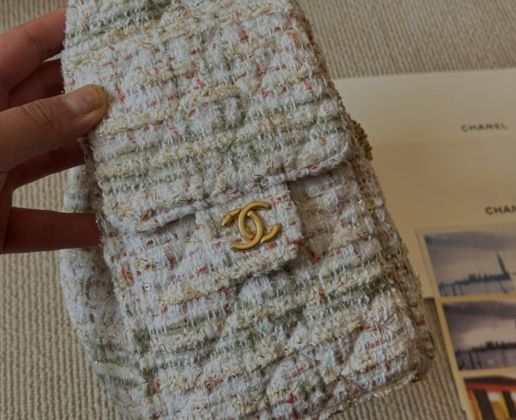 Chanel 25 bag