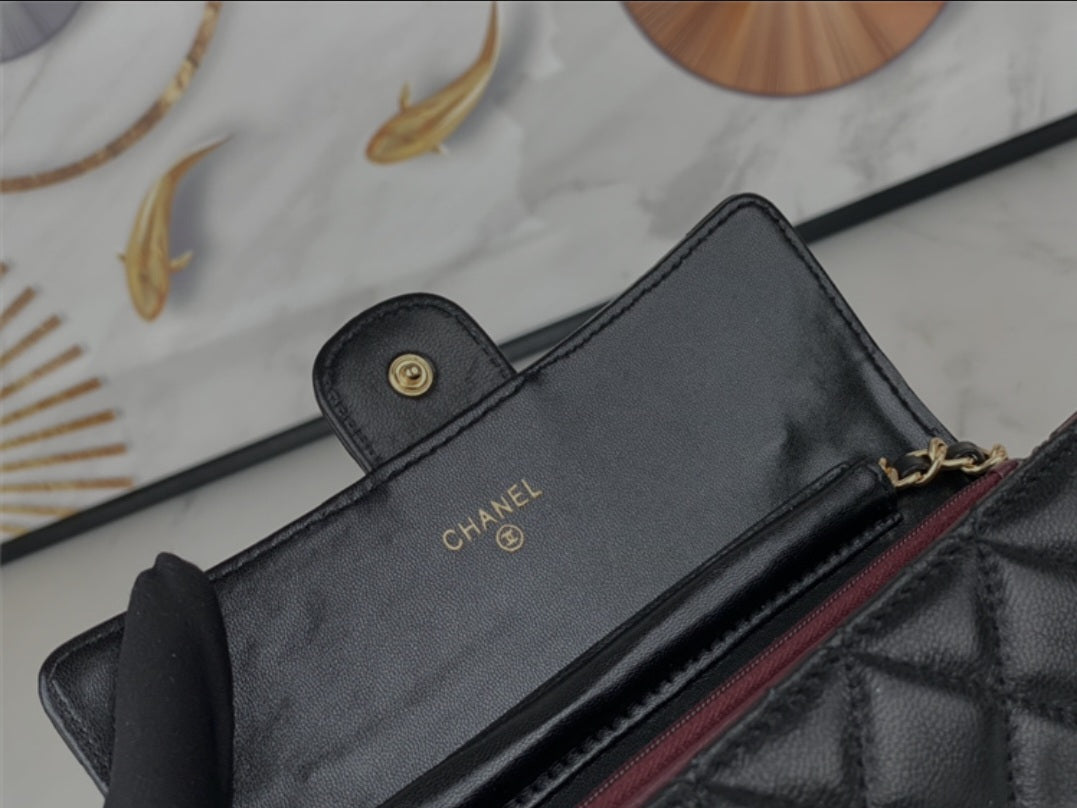 Chanel walet on chain