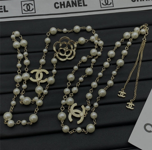 Chanel 19cc crystal pearls  necklace