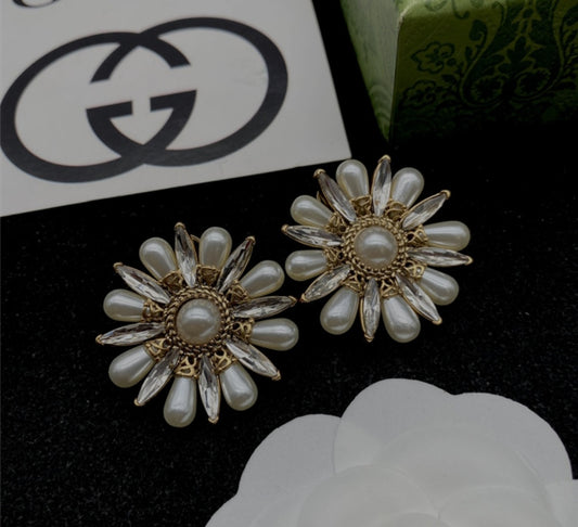 Gucci earrings 2 pairs one pairs