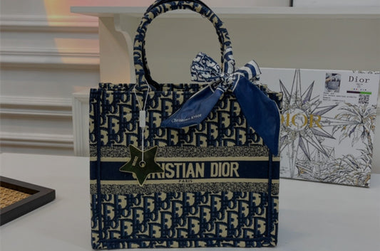 Small dior book tote