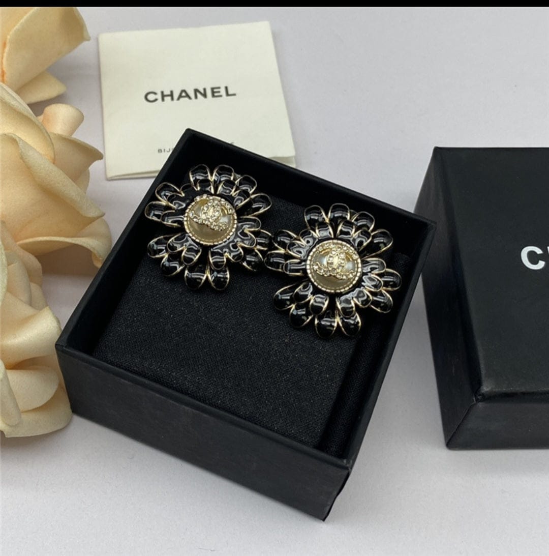 CC set necklace earrings bracelet