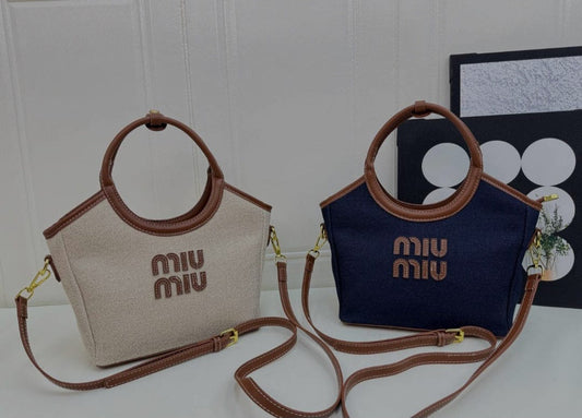 Miumiutote bag