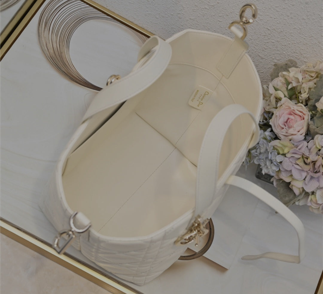 Dior toutjour bag