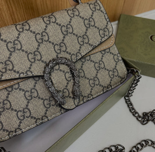 Gucci snake buckle bag