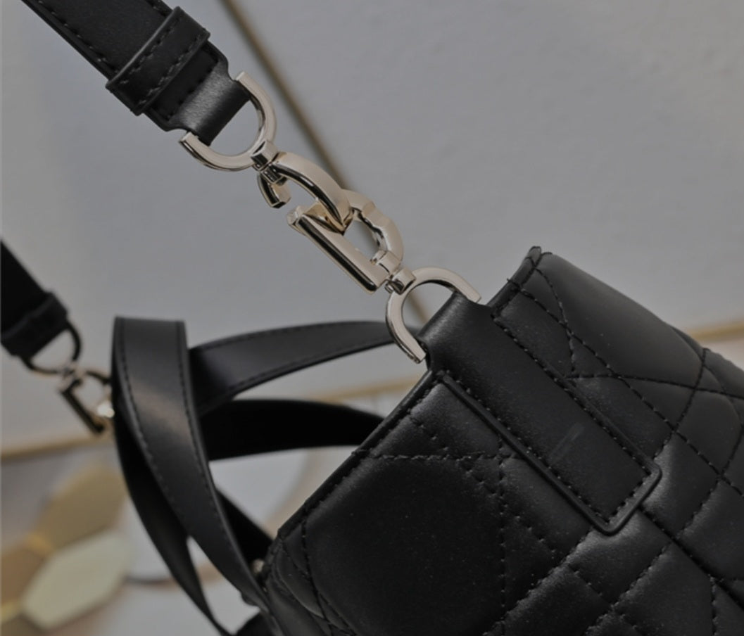 Dior toutjour bag