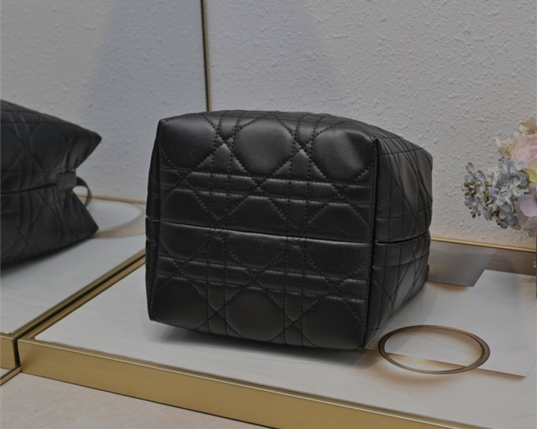 Dior toutjour bag