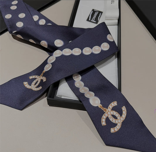 CC scarf