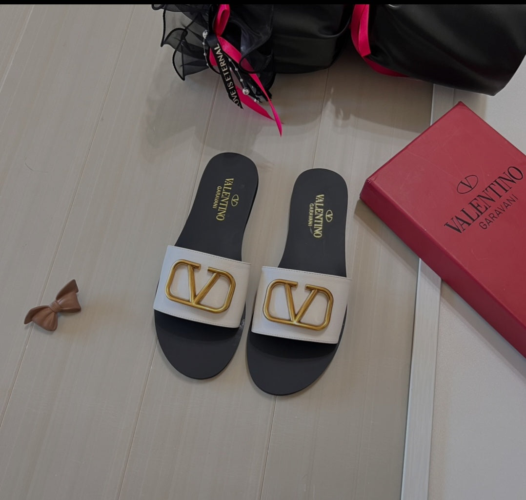 Valentino slippers golden logo