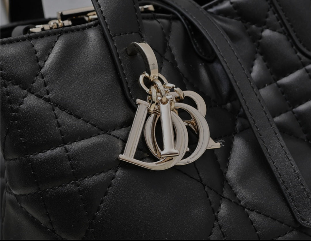 Dior toutjour bag